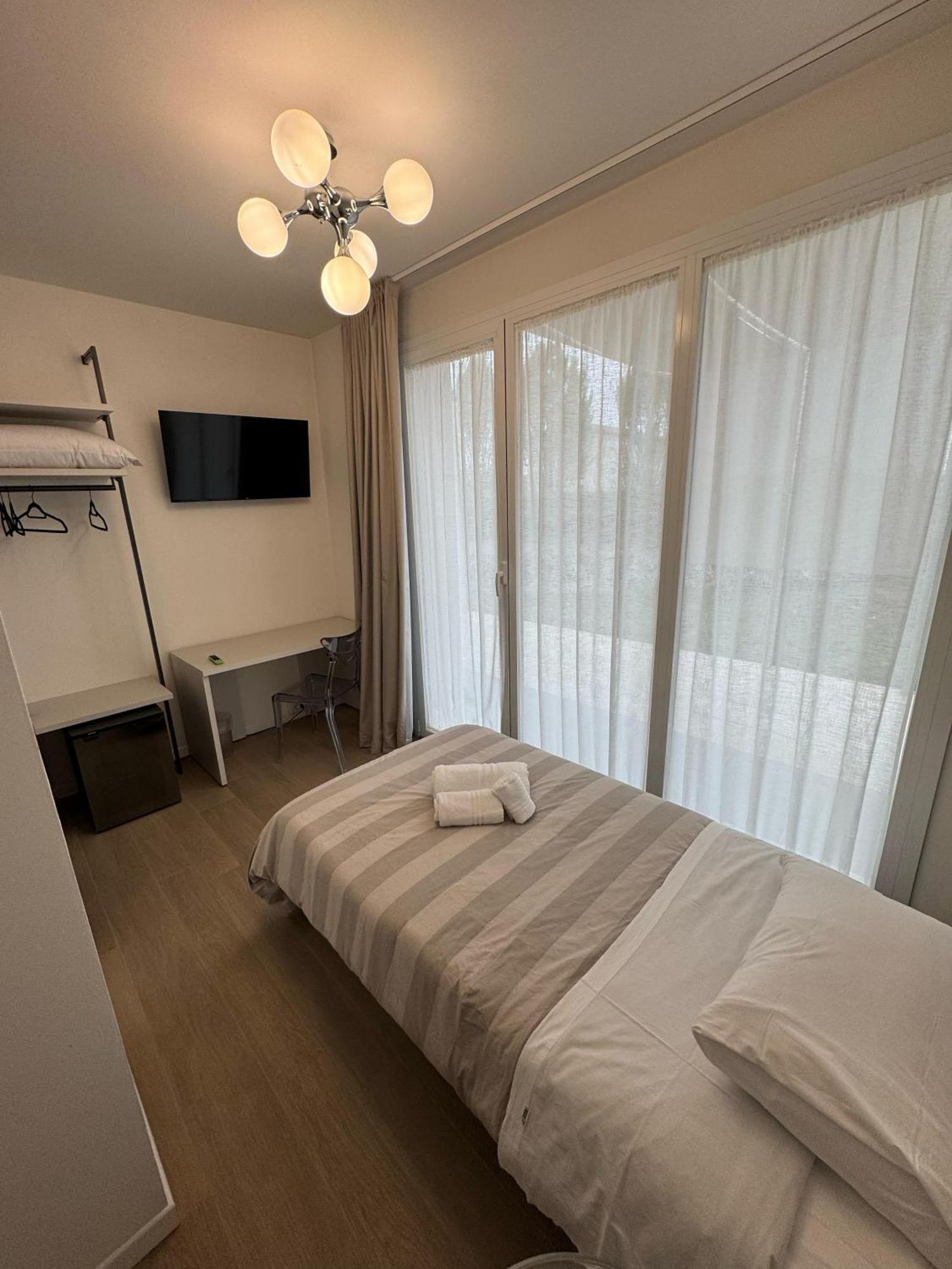 Hotel Villa Mary 산타 마리아 디 살라 외부 사진